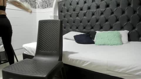 milf_march online show from 04-18-26, 11:25