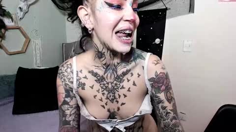 Isabella online show from 10-01-25, 01:50