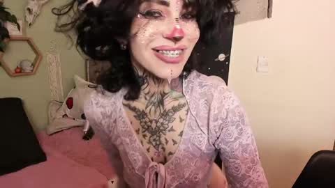 Snapshot of milf_onlyseduction chatting on 04-29-26, 01:37 Isabella online show from 04-29-26, 01:37