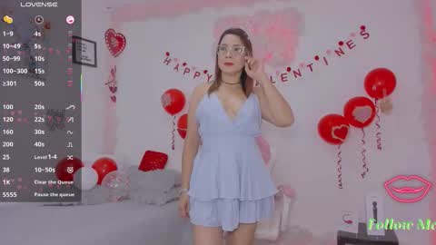 Aura  online show from 02-15-26, 03:47