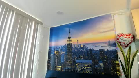 Snapshot of milfashley chatting on 02-19-25, 06:54 ASHLEY online show from 02-19-25, 06:54