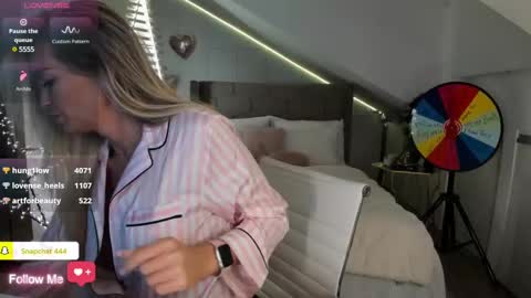 Ingrid online show from 01-13-25, 01:34