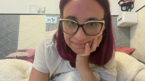 Milf Coder Girl online show from 07-31-26, 07:02