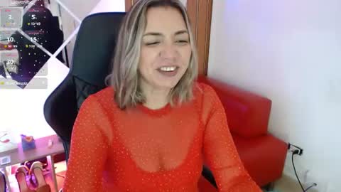 Snapshot of milfsecret69 chatting on 07-08-26, 11:15 Sara online show from 07-08-26, 11:15