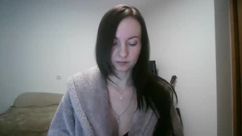 miliah online show from 10-19-25, 07:03