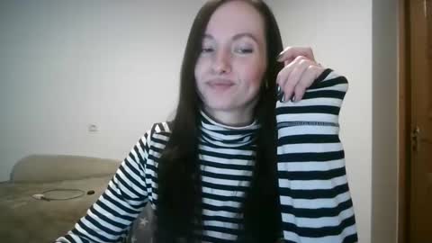 miliah online show from 11-11-25, 07:47