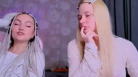 Milia online show from 06-23-26, 10:41