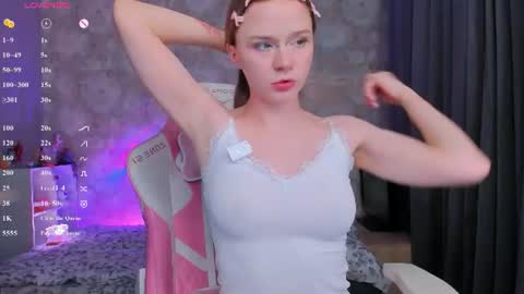 Milia online show from 07-28-26, 08:52