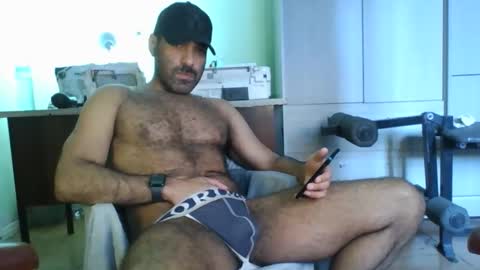 Snapshot of militaryx chatting on 09-25-25, 07:17 militaryx online show from 09-25-25, 07:17