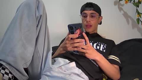 Snapshot of militoveruss2 chatting on 03-04-26, 11:27 militoveruss2 online show from 03-04-26, 11:27