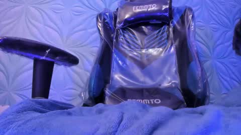 MAX online show from 10-03-25, 10:12