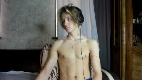 Isaac online show from 11-05-25, 07:08