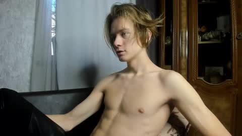 Isaac online show from 11-22-25, 06:45