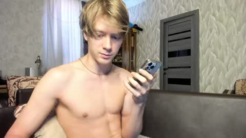 Isaac online show from 06-19-26, 06:51