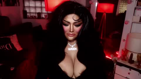 milkshakelavinia online show from 01-06-25, 11:31