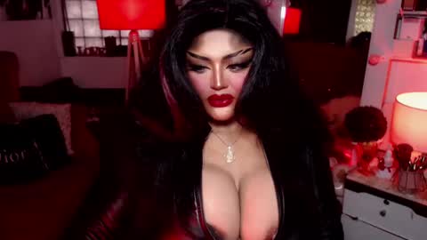 milkshakelavinia online show from 01-17-25, 03:23