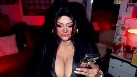 milkshakelavinia online show from 01-31-25, 07:39