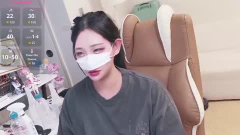 milksola online show from 06-21-26, 12:19