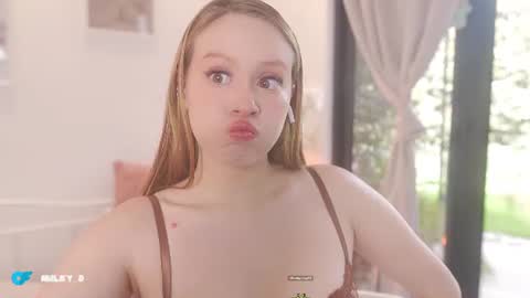 milky_0 online show from 07-17-26, 07:08