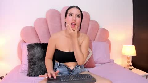 milky_majo online show from 07-21-26, 12:29