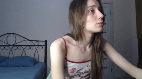 Snapshot of milky_way_rrr chatting on 05-28-26, 01:30 Milky online show from 05-28-26, 01:30