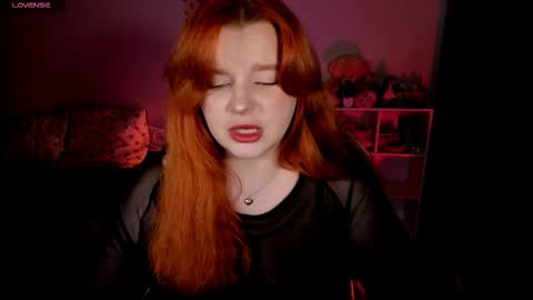 Lisa online show from 10-07-25, 02:36