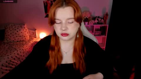 Lisa online show from 10-27-25, 05:22