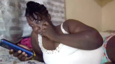 milkyebony254 online show from 12-05-25, 09:40