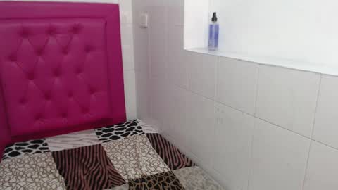 milkyway_18 online show from 02-08-25, 06:01