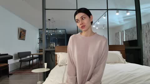 milla bella online show from 03-18-26, 07:17