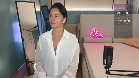 Snapshot of milla_kuni chatting on 02-13-25, 08:13 Mila online show from 02-13-25, 08:13