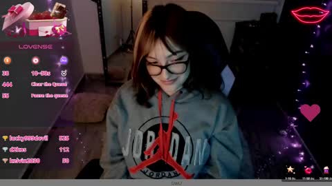 Snapshot of millandiux chatting on 02-23-25, 04:17 millandiux online show from 02-23-25, 04:17