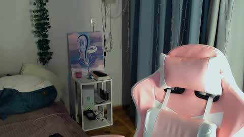 Snapshot of millapoolys chatting on 12-02-24, 09:28 Milla online show from 12-02-24, 09:28