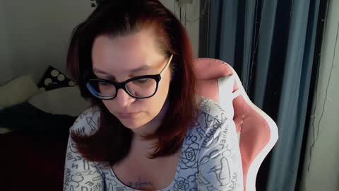 Snapshot of millapoolys chatting on 12-13-24, 04:16 Milla online show from 12-13-24, 04:16