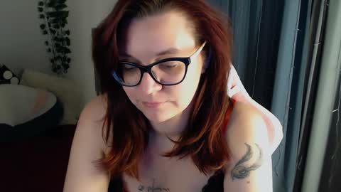 Snapshot of millapoolys chatting on 12-19-24, 08:55 Milla online show from 12-19-24, 08:55