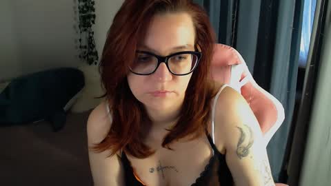 Snapshot of millapoolys chatting on 01-15-25, 12:15 Milla online show from 01-15-25, 12:15