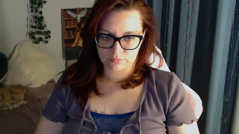 Snapshot of millapoolys chatting on 01-17-25, 10:01 Milla online show from 01-17-25, 10:01