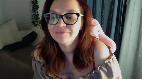 Snapshot of millapoolys chatting on 01-19-25, 01:55 Milla online show from 01-19-25, 01:55
