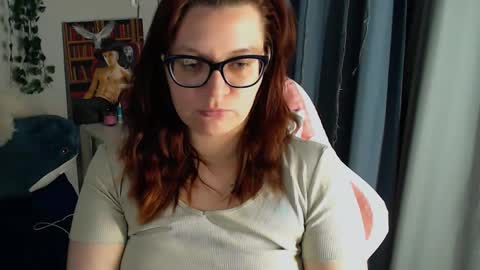 Snapshot of millapoolys chatting on 02-28-25, 04:20 Milla online show from 02-28-25, 04:20