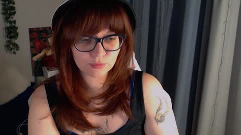 Snapshot of millapoolys chatting on 09-29-25, 07:51 Milla online show from 09-29-25, 07:51