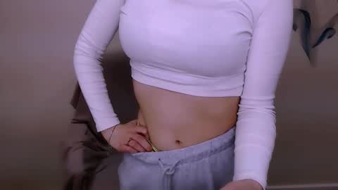 Milla online show from 03-12-26, 10:43