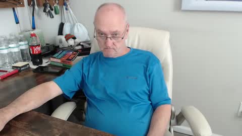 millenium0129 online show from 10-09-25, 03:54