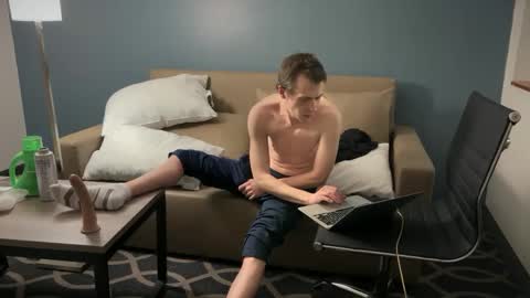 Snapshot of millerjdm chatting on 12-15-24, 01:35 SlimnHungOH online show from 12-15-24, 01:35