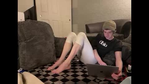 Snapshot of millerjdm chatting on 02-25-25, 08:25 SlimnHungOH online show from 02-25-25, 08:25