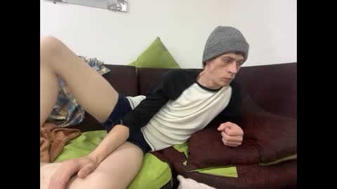 Snapshot of millerjdm chatting on 10-20-25, 10:10 SlimnHungOH online show from 10-20-25, 10:10