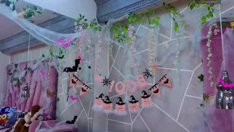 Snapshot of milleyjones_ chatting on 10-25-25, 08:03 milleyjones_ online show from 10-25-25, 08:03