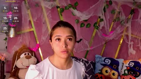 Snapshot of milleyjones_ chatting on 10-27-25, 07:51 milleyjones_ online show from 10-27-25, 07:51