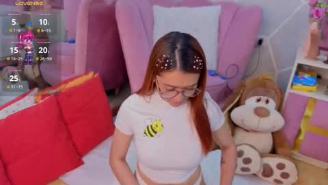 Snapshot of milleyjones_ chatting on 12-03-25, 10:30 milleyjones_ online show from 12-03-25, 10:30