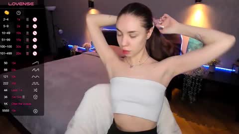 Snapshot of milli_brownn chatting on 03-11-25, 08:41 Milli online show from 03-11-25, 08:41