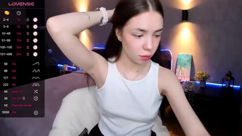 Snapshot of milli_brownn chatting on 03-12-25, 08:30 Milli online show from 03-12-25, 08:30